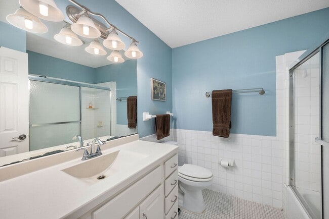 Building Photo - 4860 Park Commons Dr