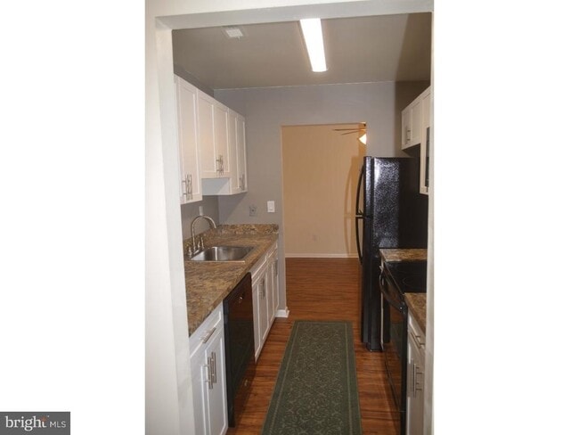 Building Photo - 23B E Daisy Ln
