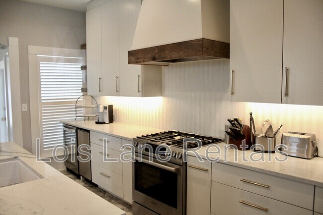Building Photo - 1 Weims Ct