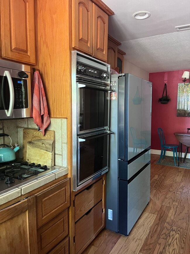 Building Photo - 3870 Greenway Dr