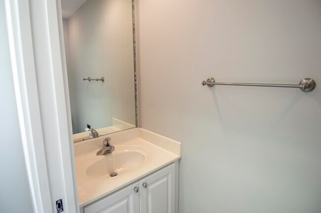 Building Photo - 504 Capistrano Dr