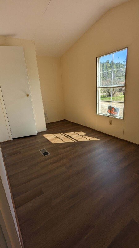 Building Photo - 9 Boulder Dr