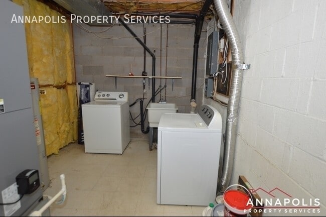 Building Photo - 430 Knottwood Ct