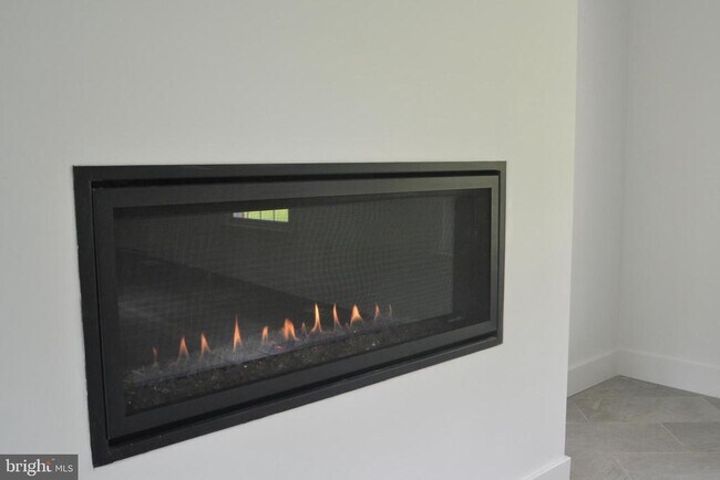 Building Photo - 1436 E Lamplighter Ln