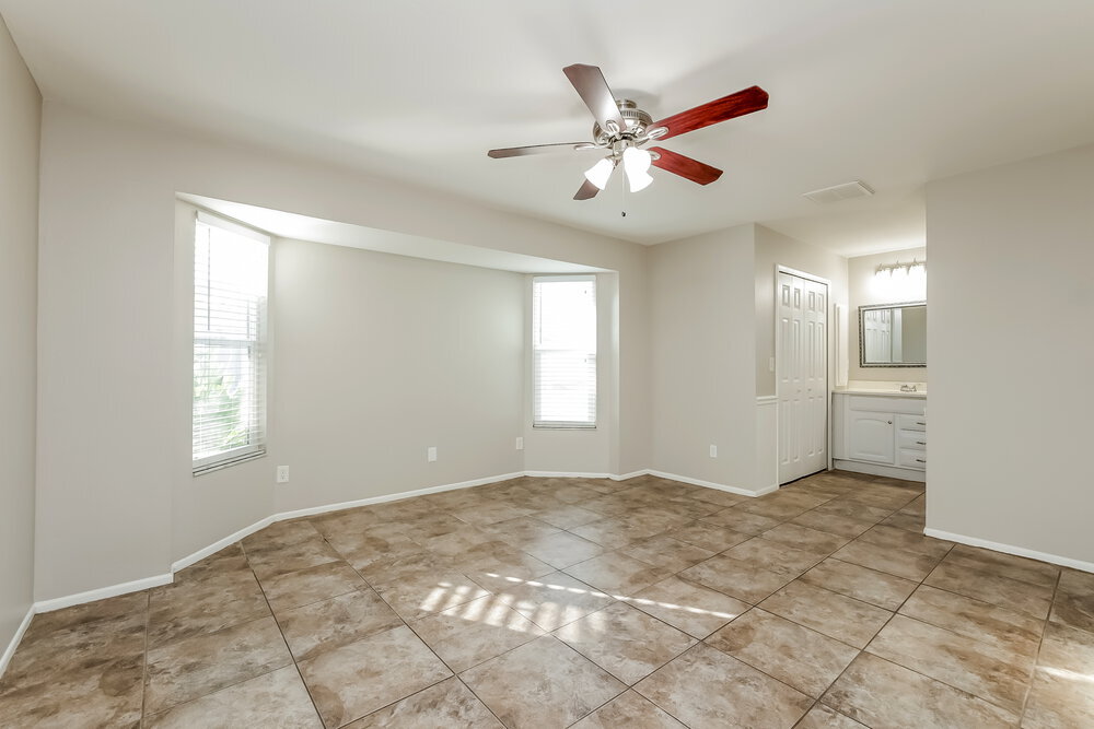 Building Photo - 244 SW 22nd Pl