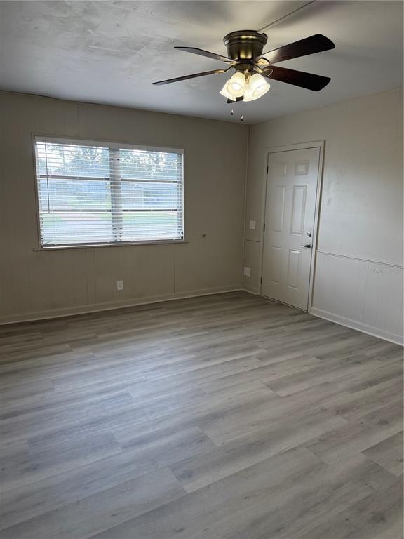 Building Photo - 3003 Venice Way