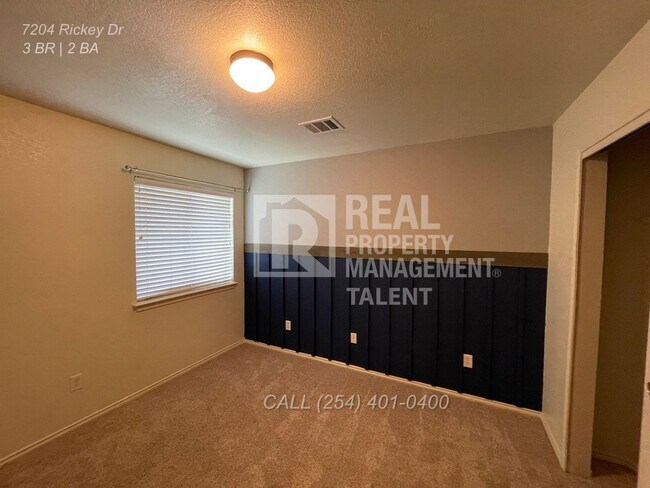 Building Photo - 7204 Rickey Dr