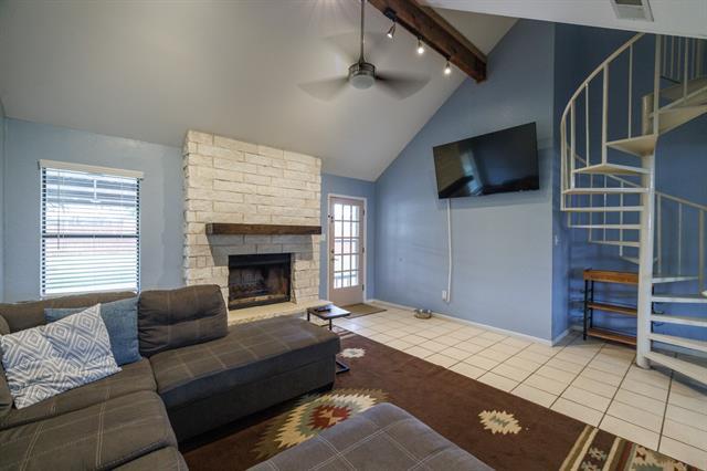 Building Photo - 857 Chanticleers Ln