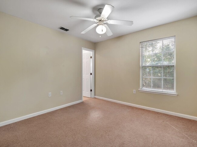 Building Photo - 2738 W Tharpe St