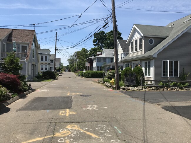 Private street leading to the water - 36 Cocheco Ave