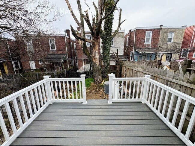 Building Photo - 1624 N 60th St