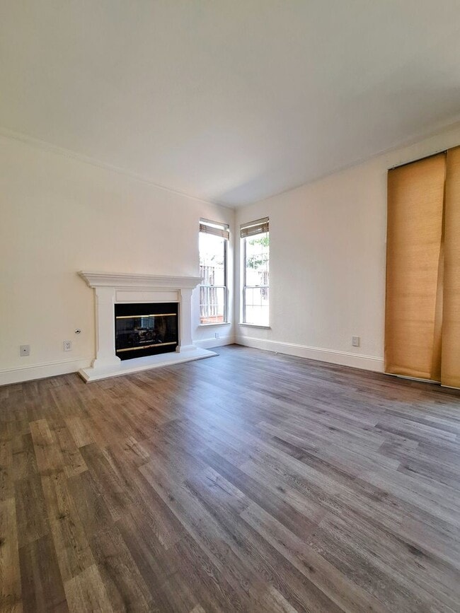 Building Photo - 802 Schooner Bay Dr