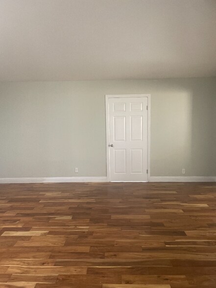 Building Photo - 11921 Bryant St