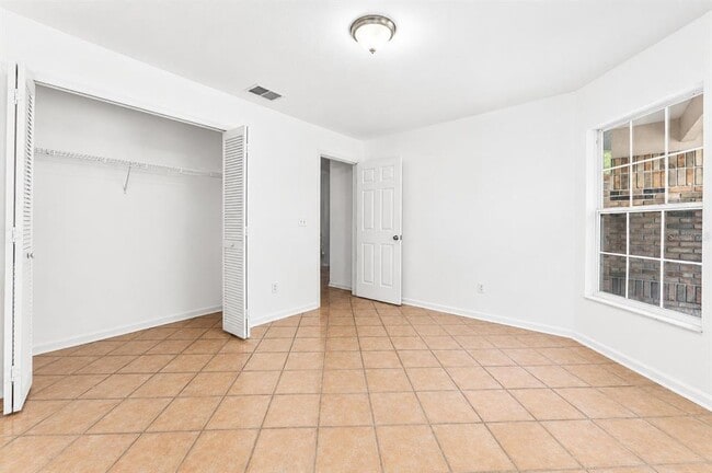 Building Photo - 3013 Barrymore Ct