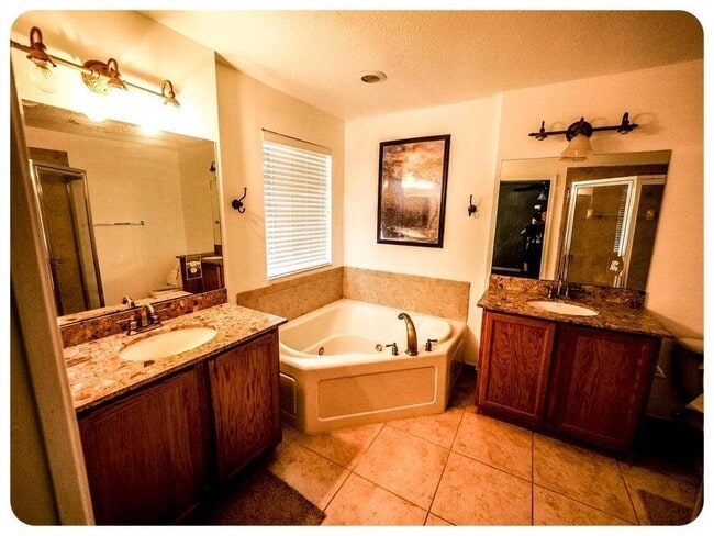 Building Photo - 4534 Danson Way