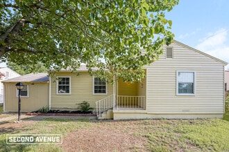 Building Photo - 1819 Barlow Ave