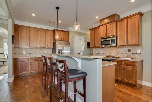 Building Photo - 5464 Everlook Cir