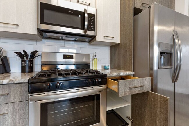 Building Photo - 28294 Ferry Rd