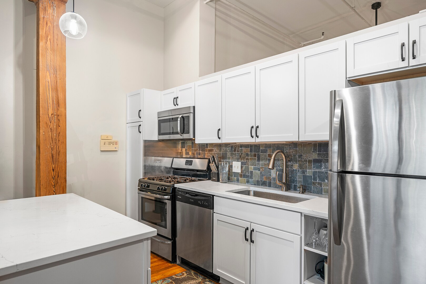 Kitchen View 2 - 1525 S Michigan Ave