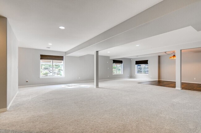Building Photo - 22165 E Euclid Dr
