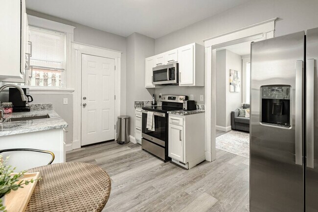 Building Photo - 216 Gilman Ave