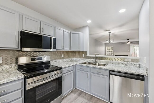 Building Photo - 12315 Bluestem Ln