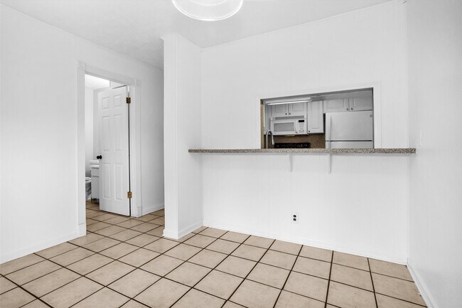 Building Photo - 9541 Clanton St