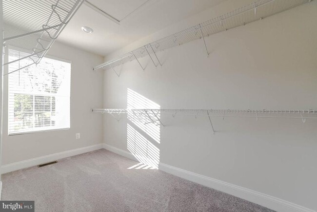 Building Photo - 23861 Myrtle Glen Way
