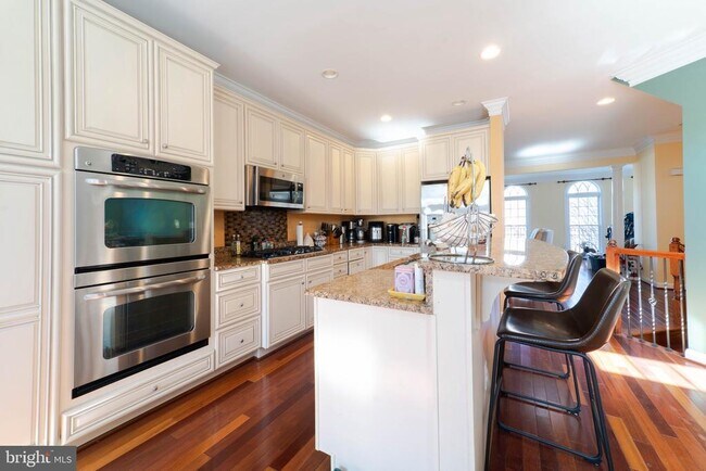 Building Photo - 11453 Galliec St