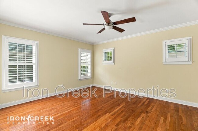 Building Photo - 1672 Olmsted Dr