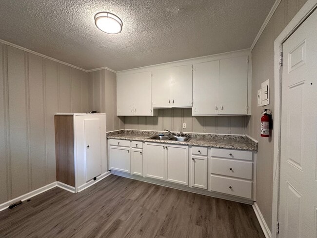 Building Photo - Exclusively Offered By Muse Realty Rentals, LLC