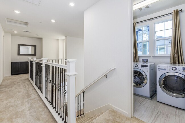 Building Photo - Stunning Executive Style Home in Fremont – Ardenwood Neighborhood!