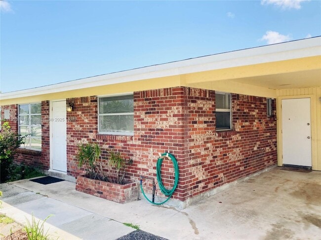Building Photo - 3808 Gull Rd