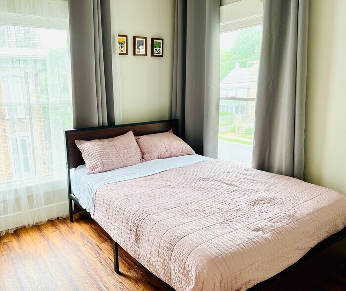Unit A Bedroom 2 - 140 South St