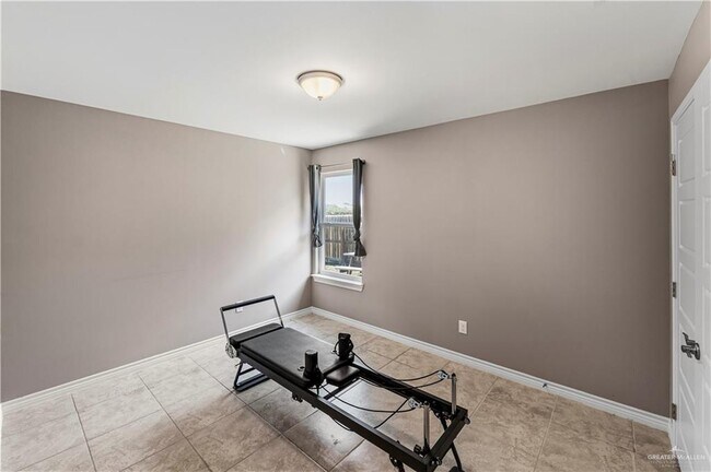 Building Photo - 19 Grand Canyon St