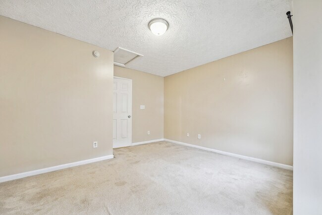 Building Photo - 2005 Rathie Dr