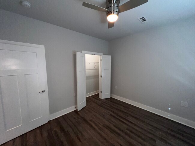 Building Photo - 155 Bell Rd