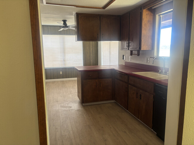 Building Photo - 31397 Rd 204