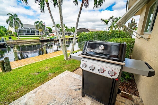 Building Photo - 3510 SE 19th Pl