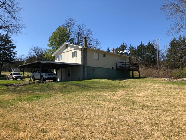 Building Photo - 3 Bedroom 2.5 Bath Home in the country!