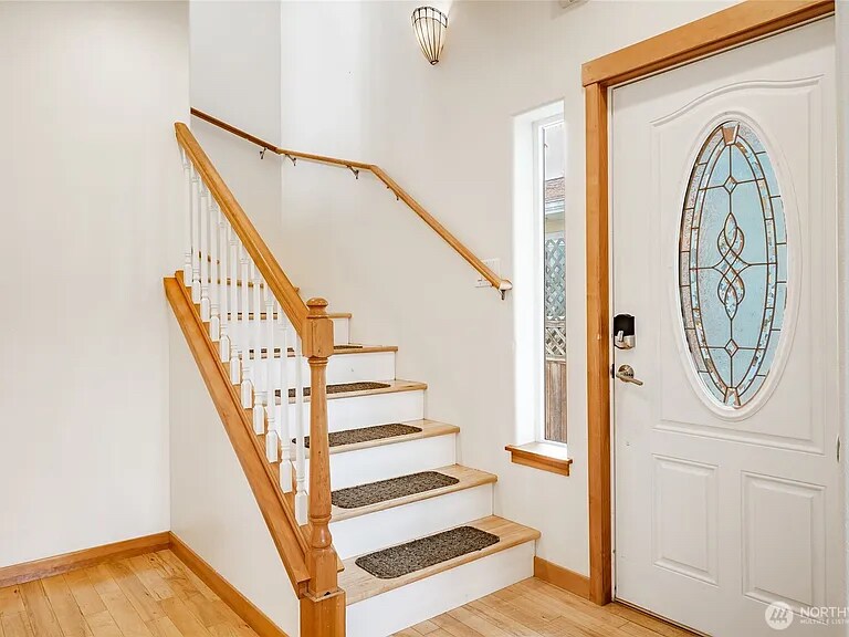 Building Photo - 4824 Willow Dr