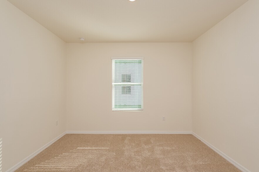 Building Photo - 1707 Johnson Pointe Dr