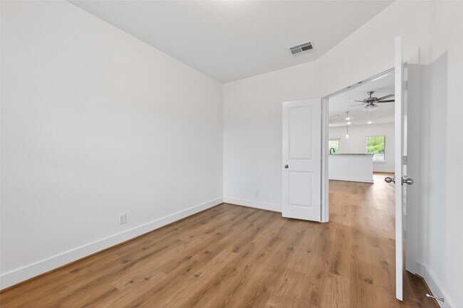 Building Photo - 4506 Blue Mountain Laurel St