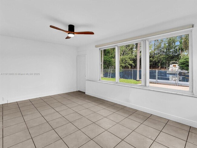 Building Photo - 4500 SW 42nd Terrace