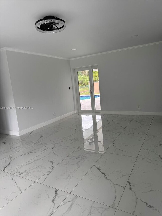 Building Photo - 11811 NW 5th Ct