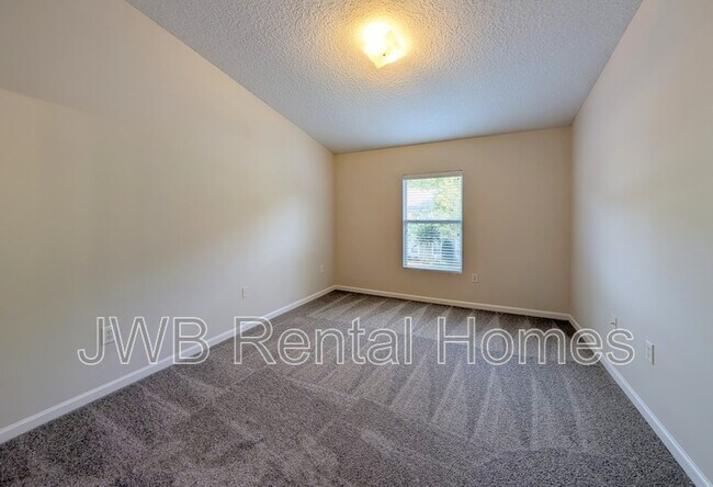 Building Photo - 6076 Maggies Cir