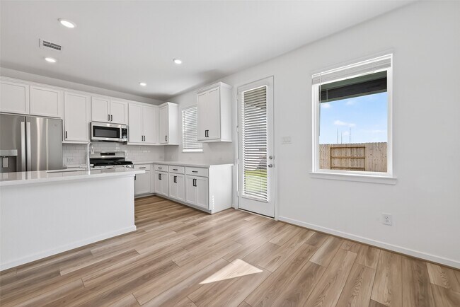 Building Photo - 21547 Coronado Grn Dr