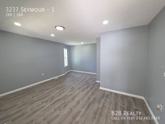 Building Photo - 3237 Seymour-1