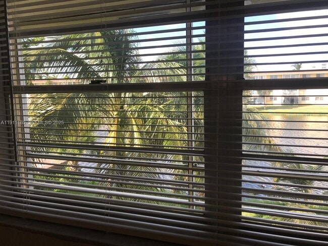 Building Photo - 2825 NE 201st Terrace