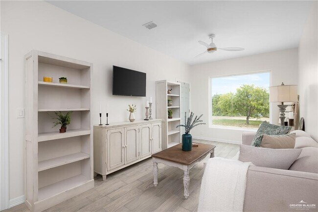 Building Photo - 38 Bass Ave